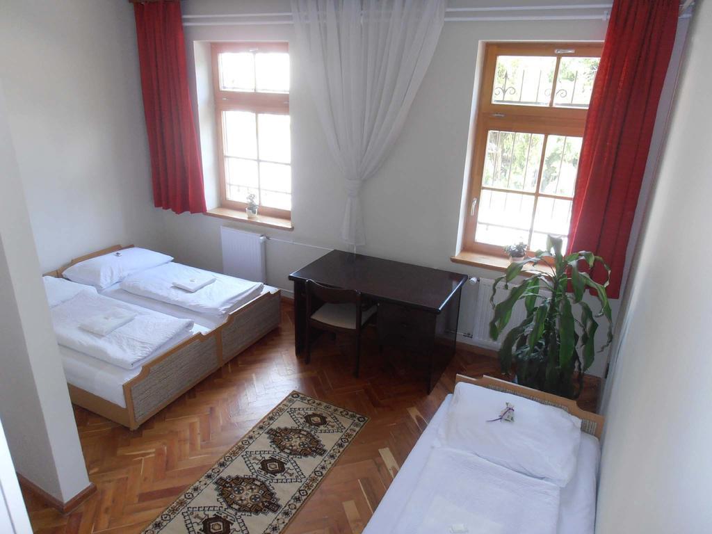 Albergue Martineum Felnőttképző Akadémia Szombathely Habitación foto
