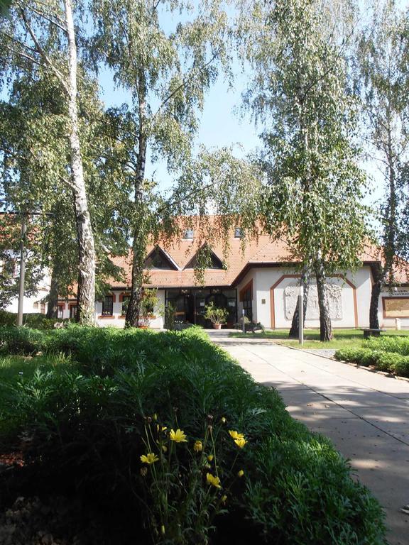 Albergue Martineum Felnőttképző Akadémia Szombathely Exterior foto